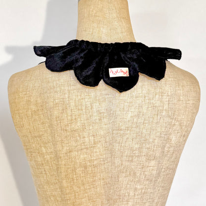 MOSS CHOU CHOU COLLAR