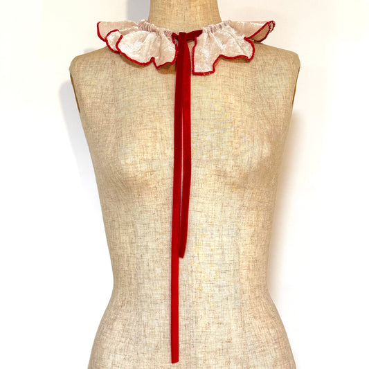 MOSS CHOU CHOU COLLAR