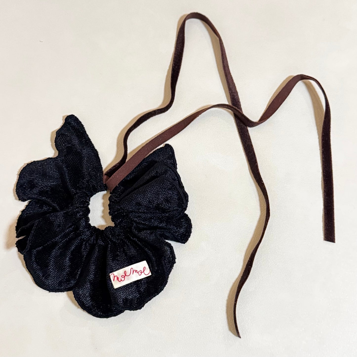 MOSS CHOU CHOU COLLAR