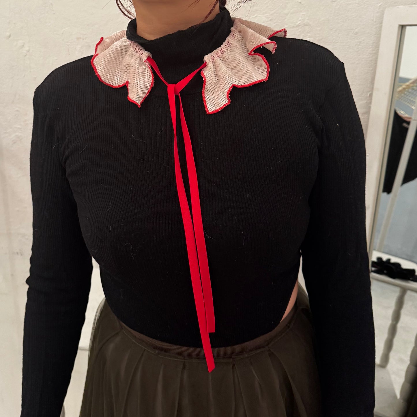 MOSS CHOU CHOU COLLAR