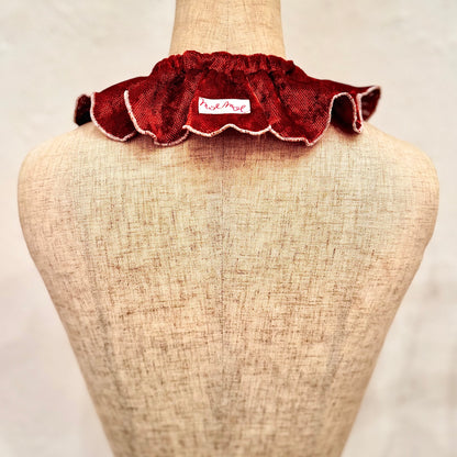 MOSS CHOU CHOU COLLAR